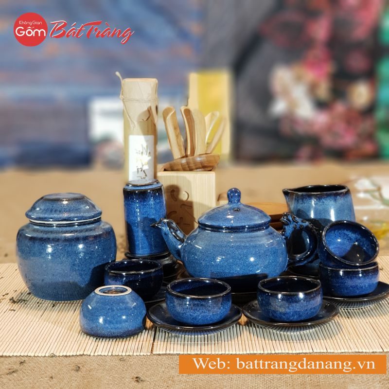 Bộ ấm trà quai rồng men xanh