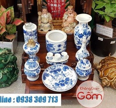 Mâm bồng trong bộ đồ thờ men Thần tài Thổ địa