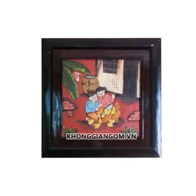 Tranh gốm em bé và đàn gà