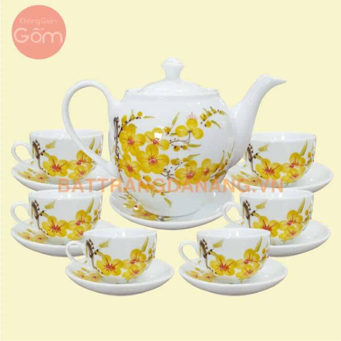 Bộ ấm chén Bát Tràng vẽ tay hoa mai KGG27