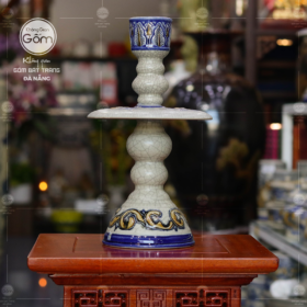 Chân nến thờ men rạn đắp nổi Bát Tràng họa tiết cuốn thư BT-ĐN04