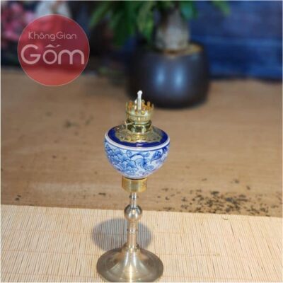 Đèn chân đồng