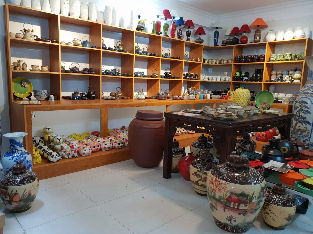 Cửa hàng gốm sứ Bát Tràng tại Đà Nẵng