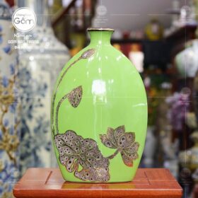 Bình hoa màu xanh lá nõn dáng dẹp họa tiết hoa sen vẽ vàng kim BT-BH03