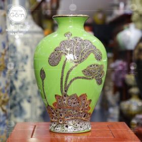 Bình hoa màu xanh lá nõn dáng mai bình họa tiết hoa sen vẽ vàng kim BT-BH02