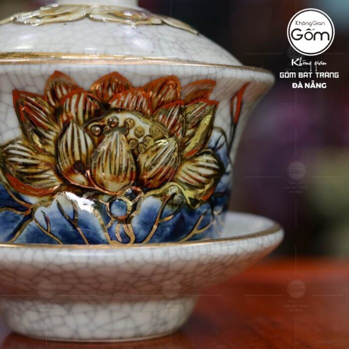 bat-nuoc-bat-trang-men-ran-ve-vang-hoa-tiet-hoa-sen-5