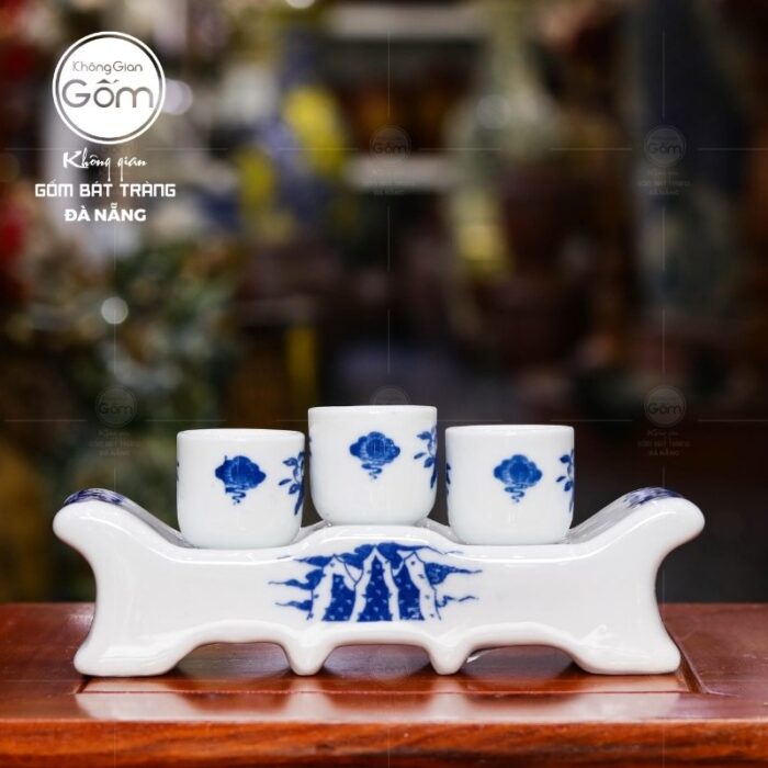 bo-ky-ngai-3-men-lam-bat-trang-hoa-tiet-hoa-sen-ve-tay (2)