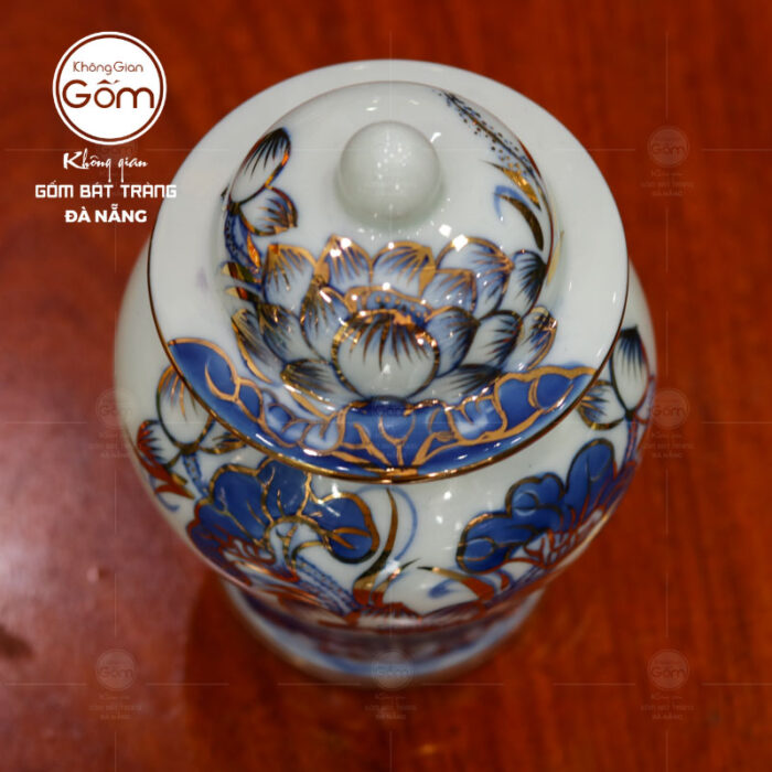 choe-tho-bat-trang-hoa-tiet-hoa-sen-men-lam-ve-vang-5