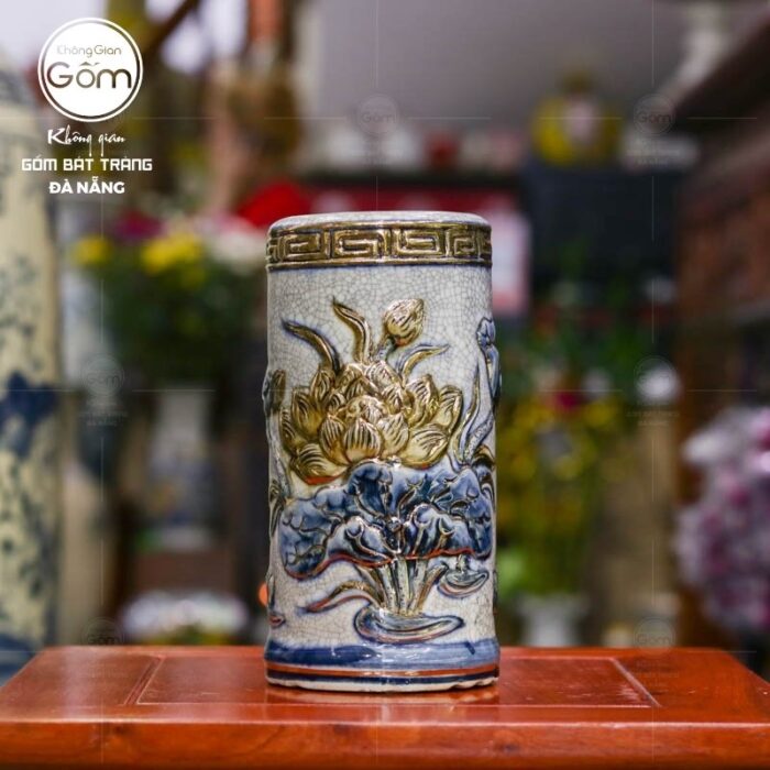 choe-tho-bat-trang-men-ran-ve-vang-hoa-tiet-hoa-sen-9