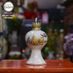 Đèn thờ Bát Tràng men rạn vẽ vàng họa tiết nhành lựu BT-ĐT16