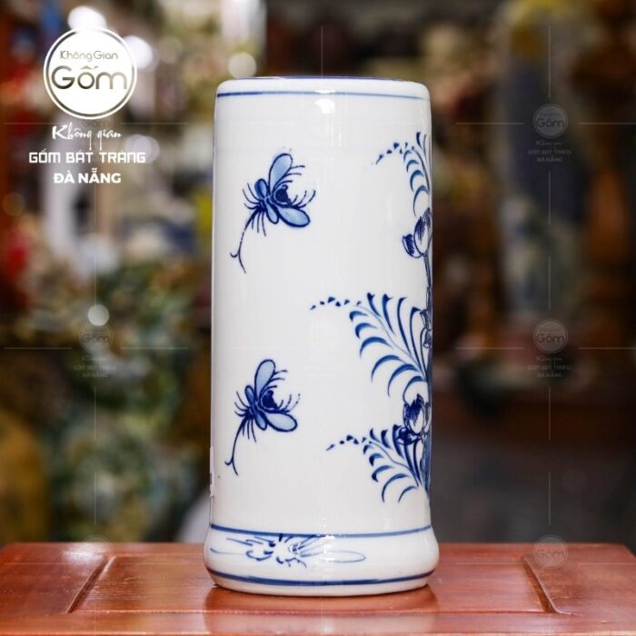 ong-huong-men-lam-bat-trang-hoa-tiet-hoa-sen-ve-tay (2)