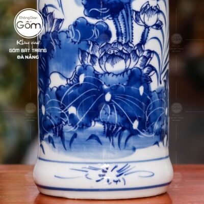 ong-huong-men-lam-bat-trang-hoa-tiet-hoa-sen-ve-tay (5)