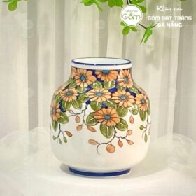 Bình hoa dáng bóng đèn Bát Tràng hoạ tiết dây hoa vàng BT-BH54