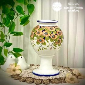 Bình hoa dáng ly tròn Bát Tràng hoạ tiết dây hoa vàng BT-BH56