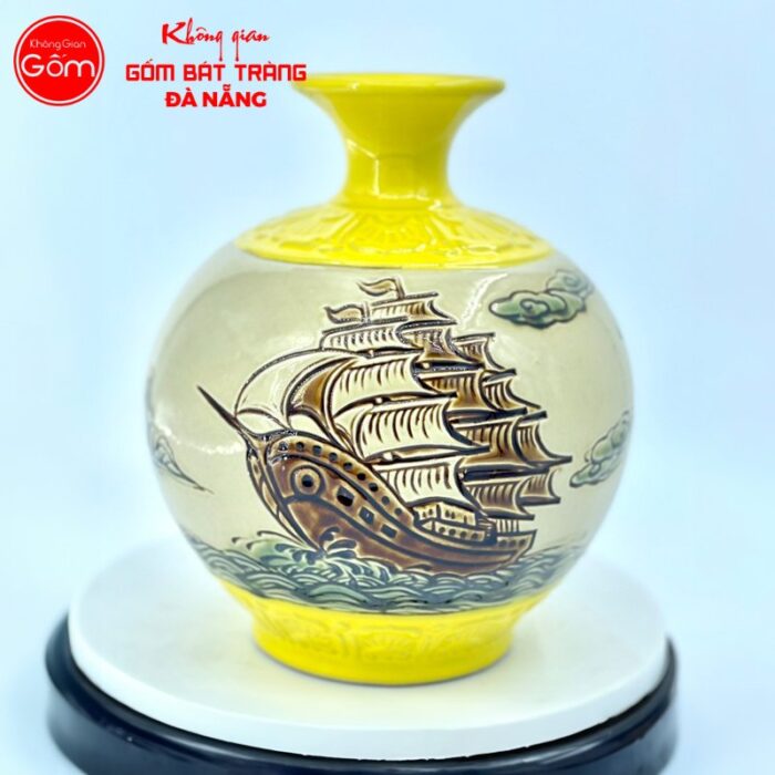 binh-hut-loc-bat-trang-hoa-tiet-thuan-buom-xuoi-gio-khac-noi-mau-vang-cao-22cm