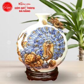 Bình hút lộc họa tiết công đào đắp nổi màu trắng BT-HL47