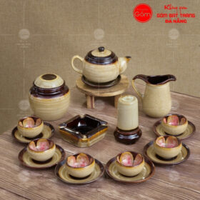 Bộ ấm chén hoả biến dáng chuông nâu hoa đỏ nở trong lòng chén BT-BAT27