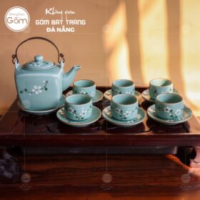 Bộ ấm chén dáng vuông men lam ngọc hoạ tiết đào trắng BT-BAT57