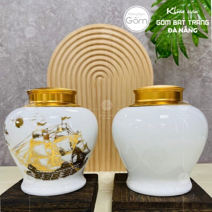 hu-dung-tra-gom-su-dang-choe-mau-trang-hoa-tiet-thuan-buom-xuoi-gio