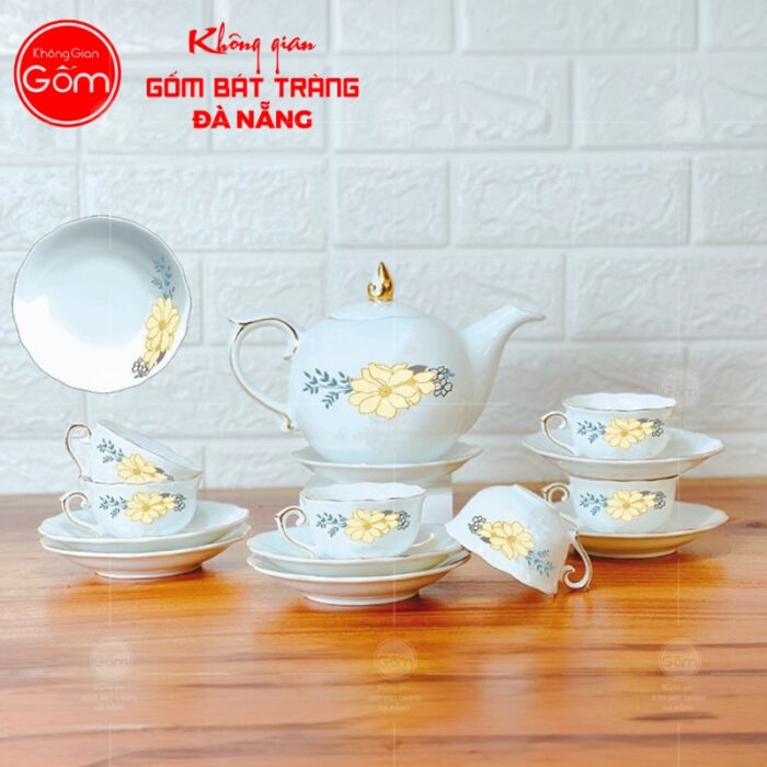 bo-am-chen-su-trang-ke-chi-vang-hoa-tiet-nhanh-hoa-vang-nga