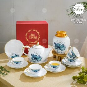 Bộ ấm chén sứ trắng men lam kẻ chỉ vàng hoạ tiết hoa sen BT-BAT82