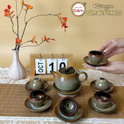 bo-am-chen-dang-bi-men-hoa-bien-1