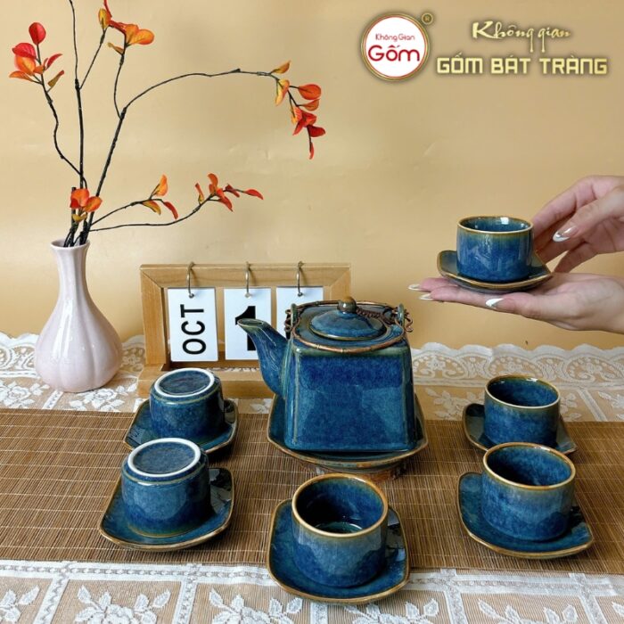 bo-am-chen-hoa-bien-xanh-duong-dang-vuong-1