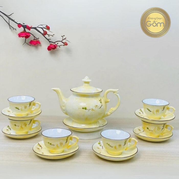 bo-am-chen-van-da-vang-hoa-tiet-cuc-hoa-mi