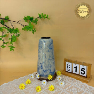 binh-hoa-dang-du-du-ve-tay-hoa-sen-2