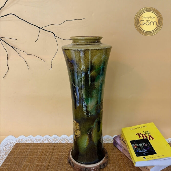 lo-hoa-truc-cao-hoa-tiet-hoa-sen-loang-vang-4