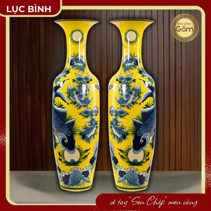 luc-binh-sen-chep-ve-tay-men-vang-bat-trang