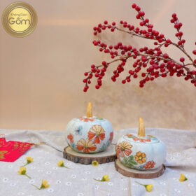 Bộ 2 hũ mứt dáng quả bí hoạ tiết hoa lá vẽ tay BT-HM08