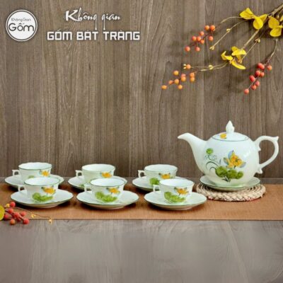 bo-am-chen-bat-trang-hoa-tiet-hoa-sen-cam-ve-tay (2)