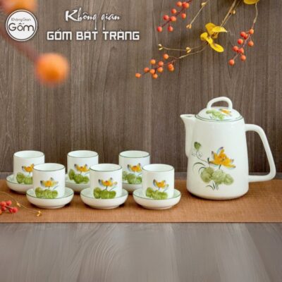 bo-binh-nuoc-bat-trang-hoa-tiet-hoa-sen-ve-tay (2)