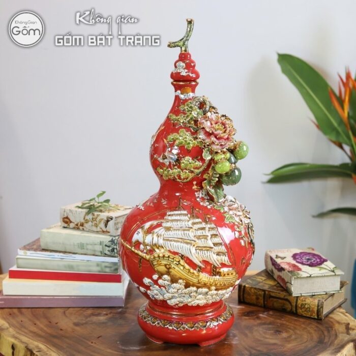 ho-lo-gom-su-bat-trang-thuan-buom-hoang-kim-mau-do