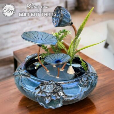 thac-nuoc-phong-thuy-dang-hoa-sen-men-hoa-bien-xanh (1)