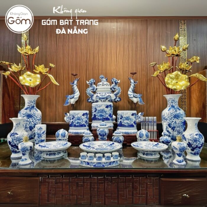 Bộ đồ thờ có đỉnh hạc men lam hoạ tiết liên hoa tại Đà Nẵng BT-BĐT37