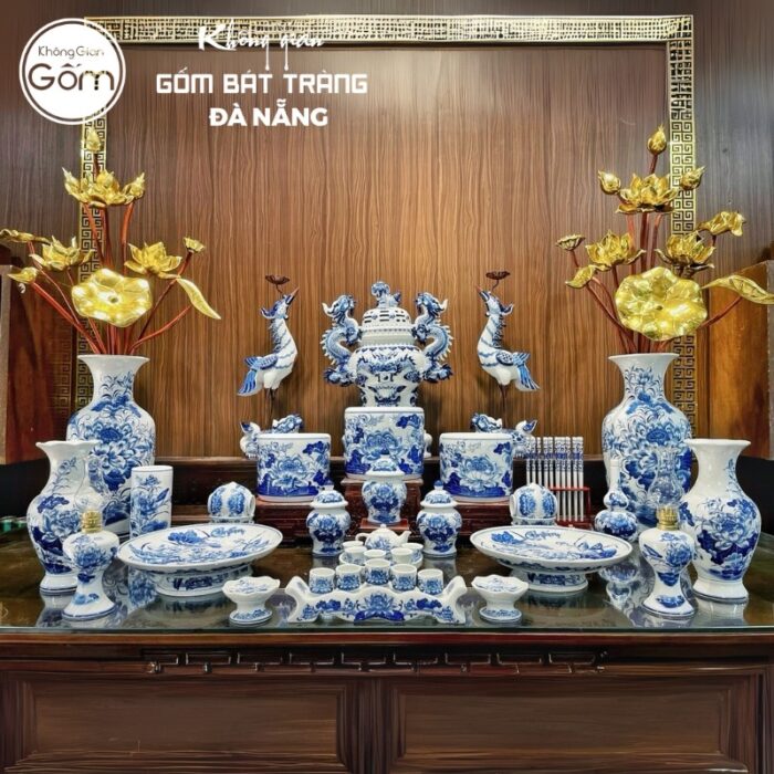 Bộ đồ thờ có đỉnh hạc men lam hoạ tiết liên hoa tại Đà Nẵng BT-BĐT40