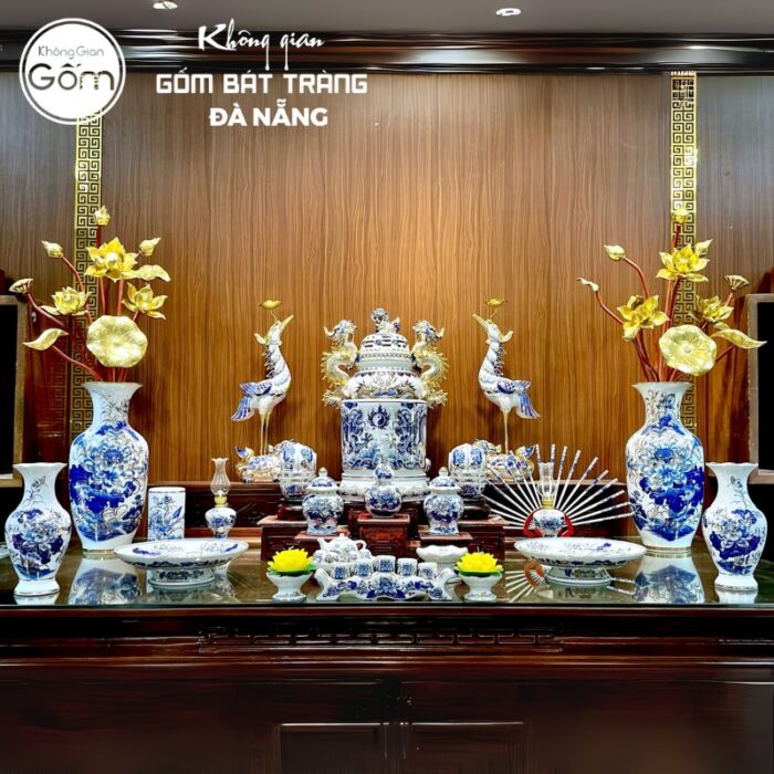 Bộ đồ thờ có đỉnh hạc men lam vẽ vàng hoạ tiết song long liên hoa tại Đà Nẵng BT-BĐT23