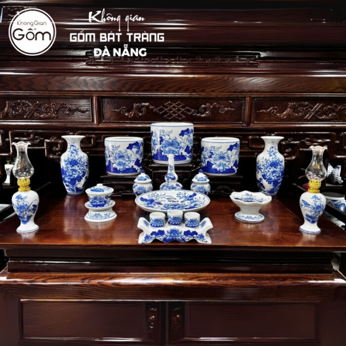 Bộ đồ thờ men lam họa tiết liên hoa tại Đà Nẵng BT-BĐT68