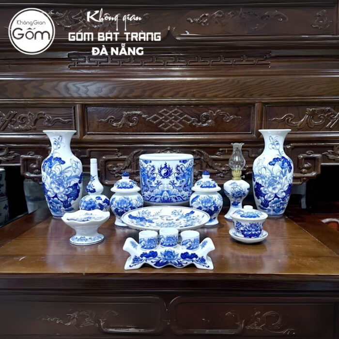 Bộ đồ thờ men lam họa tiết liên hoa tại Đà Nẵng BT-BĐT103