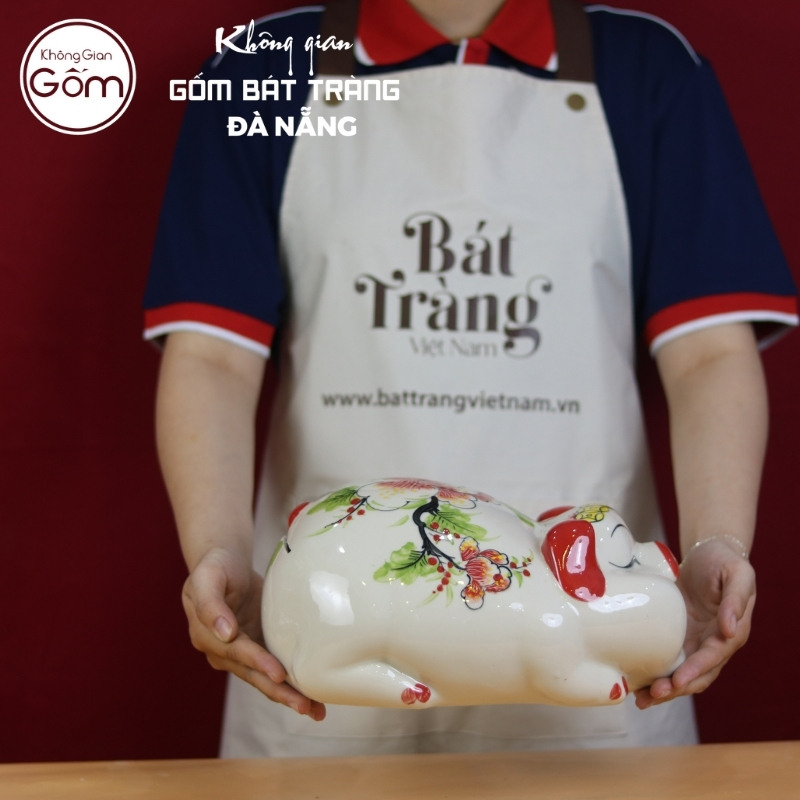 Lợn đất Bát Tràng mắt híp bụng phệ dáng nằm màu trắng mũi đỏ HĐ-22 - Ảnh 4