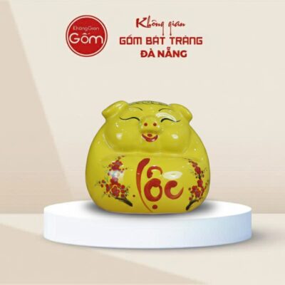 Heo Đất Tài Lộc bụng phệ dáng đứng Màu vàng Họa Tiết Hoa Mai đỏ - Ảnh đại diện