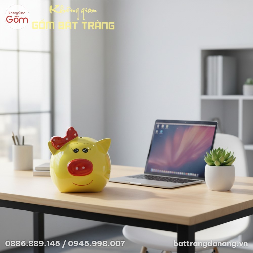 Toàn bộ heo đất được bao phủ bởi màu vàng bóng mịn