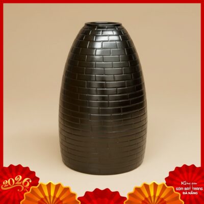 Bình hoa dáng chuông gốm Bát Tràng