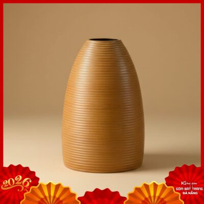 Bình hoa dáng chuông gốm Bát Tràng