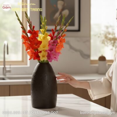 Cận cảnh bình hoa 