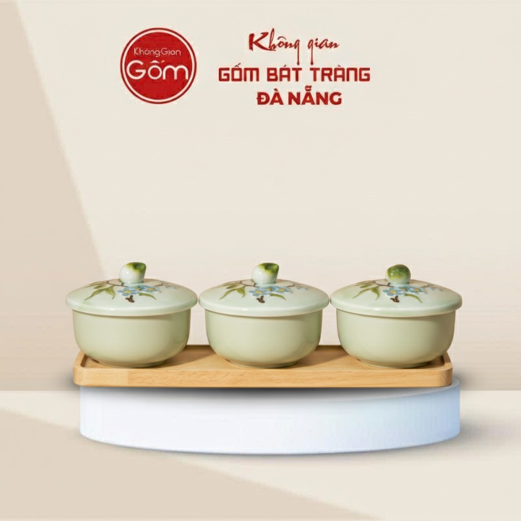 Bộ 3 Hũ Mứt Tết Men Ngọc Họa Tiết Hoa Đào Khay Gỗ BT-HM24