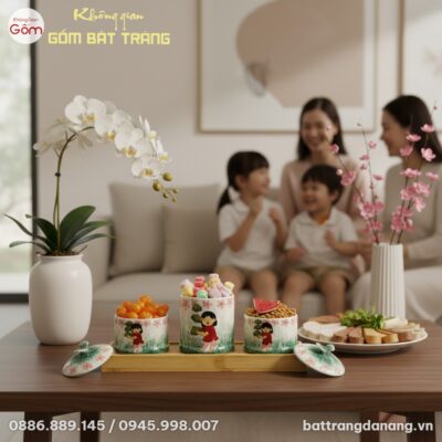 Góc nhìn từ trên xuống bộ khay mứt Tết gốm sứ đ...