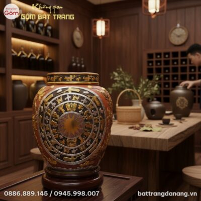 cận cảnh Chum ngâm rượu Trống Đồng dát vàng Bát...